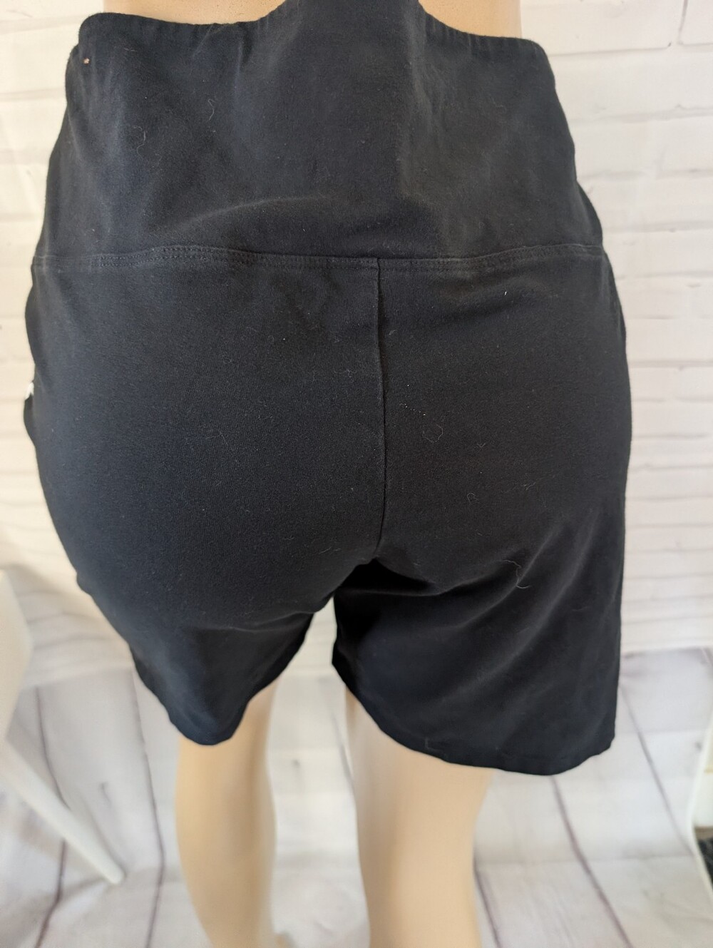 PINK Victoria's Secret Black Side-Logo Bike Shorts - Picture 3 of 6